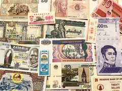 100 Banknote World Paper Money Lot Set Currency Collection Cash Variety Pack