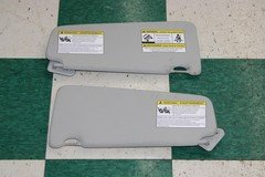 15-19 Discovery Sport Gray Interior Sun Visor Pair Left Right Illuminated OEM OE