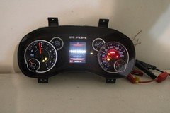 19 DODGE RAM 1500 INSTRUMENT CLUSTER SPEEDO 160,409 MILES 68294043AI