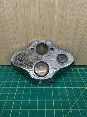 1930 1931 VINTAGE FORD MODEL A DASH ROUND SPEEDOMETER PATINA AS FOUND RUSTY