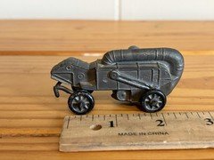 1930’s Vintage Barclay Slush Metal Threshing Machine Farm Diecast Toy
