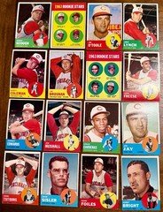 1963 Topps Cincinnati Reds Team Lot (22) EX/NEAR MINT