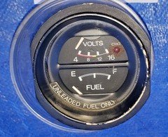 1977-1978 Datsun 280z fuel level volt guage original oem
