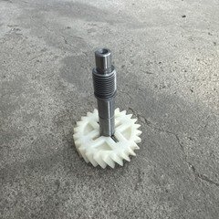 1980 YAMAHA TRI MOTO 125 ENGINE MOTOR OIL PUMP SHAFT And Drive Gear #2
