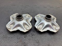 1982 Honda ATC185S ATC110 Rear Wheel Hub Set Hubs Right & Left 42410-958-670