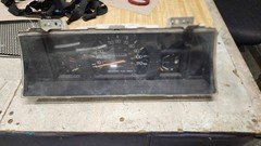 1984-1988 Toyota Pickup Instrument Gauge Cluster NO TACH / Cable-Style
