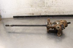 1986 Honda FourTrax 350 4x4 FRONT RIGHT AXLE KNUCKLE HUB E153