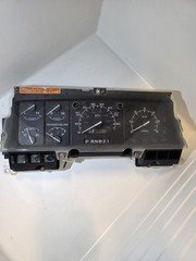 1994 1995 Ford F150 F-150 Gauge Instrument Cluster with Tachometer Automatic A/T