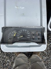 1995-1998 Silverado Sierra Tahoe Yukon Gauge Cluster 229k OEM. 16176841