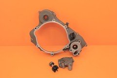 1997 92-97 RM125 RM 125 OEM Right Engine Crankcase Inner Clutch Cover Water Pump