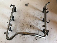 #1998-2003 MERCEDES ML320 FUEL IJECTION RAIL LINE W/ INJECTORS OEM A1120700095