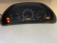 1999 Mercedes W210  E320  184k  Speedometer  Instrument Cluster 2105404348 OEM
