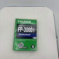 1x Fujifilm FP-3000B Professional Instant B&W Film - Exp 2011 - Dark Stored