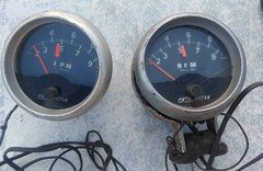 2 Autometer 439 Tachometer 0-9600 rpm  UNTESTED CORES