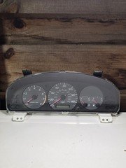 2000 Mazda 626 4 Cylinder Speedometer Instrument Cluster 