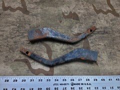 2001 01 Polaris Magnum 325 4x4 Front Rack Support Brackets Left Right Pair OEM