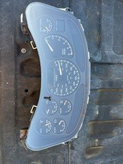 2001-2002 Chevy Silverado GMC Sierra 2500 3500 Speedometer Gauge Cluster Diesel