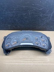2003 to 2006 Chevrolet Silverado Speedometer Instrument Cluster AF3812 DW