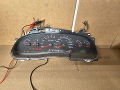 2004-2006 Ford E150 E250 E350 ECONOLINE Gauge Instrument Cluster OEM