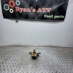 2004 Arctic Cat 650 Front Right Steering Knuckle 0505-453