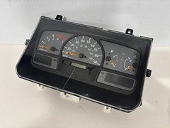 2004 NISSAN UD 4.6 Diesel TRUCK INSTRUMENT CLUSTER SPEEDOMETER # BC29D17