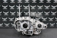 2006 HONDA CRF450R OEM LEFT ENGINE MOTOR CRANKCASE CRANK CASES BLOCK