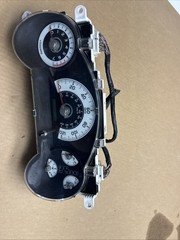 2007 Toyota FJ Cruiser Speedometer Gauge Cluster 83800-35G20-B