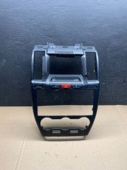 2008 - 2012 Land Rover LR2 OEM Center Radio Climate Dash Air Vent Bezel R8714 DG