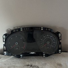 2016 VW GOLF MK7 2.0 DIESEL INSTRUMENT CLUSTER SPEEDOMETER OEM 5G1920941A