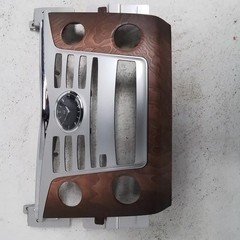 2017 INFINITI QX80 Radio Temperature Controller Dash Bezel OEM ID 682601LA3A 