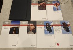 2017 Toyota Sienna Owner & Navigation Manuals  Guide Books & Deluxe Case  OEM 