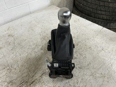 2019 TOYOTA C-HR Automatic Transmission Shifter Black and Silver Knob OEM 