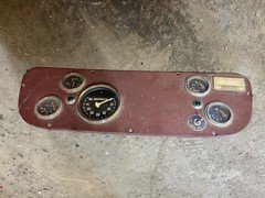 75 International Gage Cluster