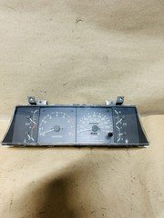 84-88 Toyota Pickup 4Runner SR5 Gauge Cluster With Tachometer Manual OEM