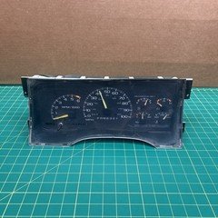 95-98 Chevy GMC Silverado Sierra Truck Instrument Gauge Cluster 188K UNTESTED