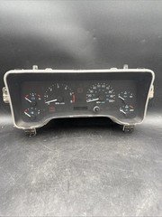 97-00 Jeep Wrangler TJ Speedometer Gauge Instrument Cluster 56009170