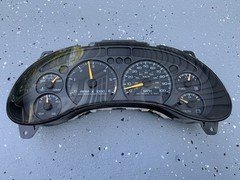 98-04 Chevy S10 Blazer Instrument Cluster Speedometer OEM Chevrolet Automatic