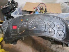 99 00 01 02 Chevy Suburban Speedometer Instrument Cluster 150K Miles 15055362