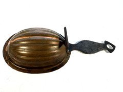 Antique 1800s Small Solid Copper Tin Lined Baking Pan Mold With With Iron Handle