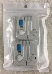 Apple Wired Lightning Earbuds Headphones with Mic & Volume Control, 2 Pack