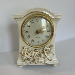 Avon White/Gold Porcelain Quartz Desk Clock Analog Floral Roman Numerals