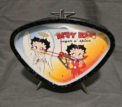 bettyboop triangle clock