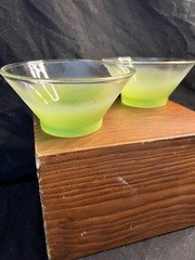 Blendo Vintage Frosted Glass Salad, Chip or dip Bowls Atomic Green MCM-Set of 2