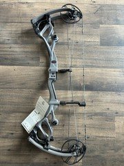 BOWTECH CARBON ONE RH 25.5-30.5"  60-70# SMOKE GREY