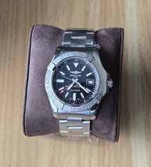 Breitling Avenger II GMT