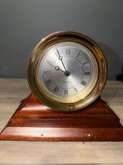 Chelsea clock/presidential in Mahogany