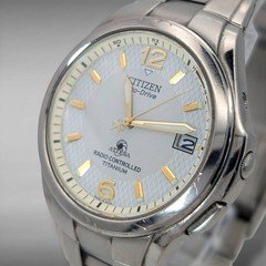 Citizen Attesa H410-T003788 Eco-Drive Radio Date White Dial Titanium Watch Japan