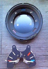 CLASSIC ROVER MINI CLUBMAN  TEMPERATURE/FUEL GAUGE BLACK VERY GOOD CONDITION