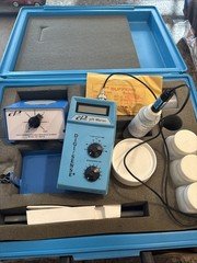 Cole-Parmer 552869 Digi-Sense Digital PH Meter Kit With Magnetic Stirrer Kit