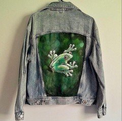 Denim jacket with custom green tree frog design. wildlife animal Size: S